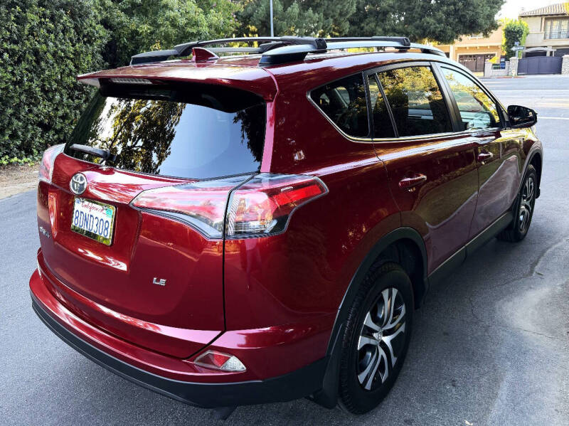 2018 Toyota RAV4 LE