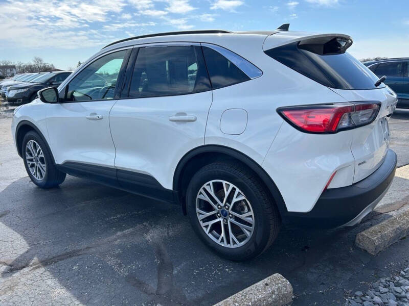 2022 Ford Escape SEL