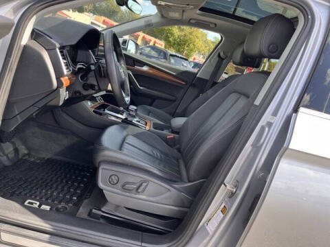 2023 Audi Q5 quattro Premium Plus 40 TFSI