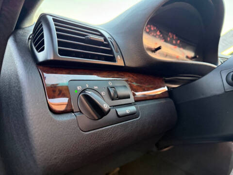 2004 BMW 3 Series 325Ci