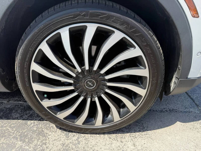 2019 Lincoln Nautilus Black Label