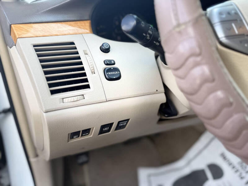 2005 Toyota Avalon Limited