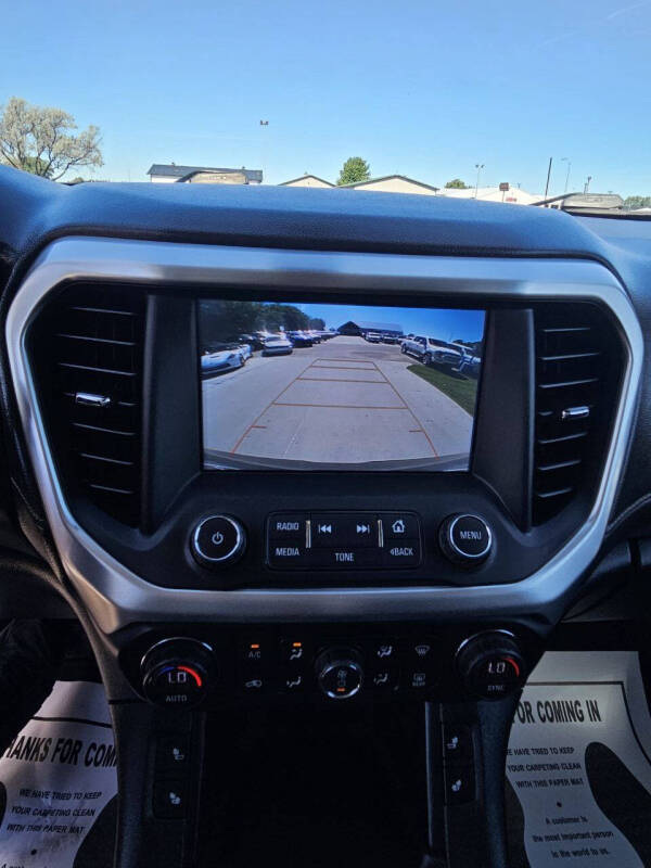 2018 GMC Acadia SLE-2