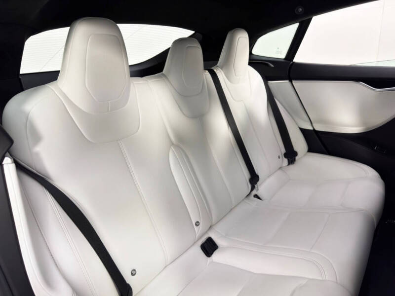 2017 Tesla Model S 90D