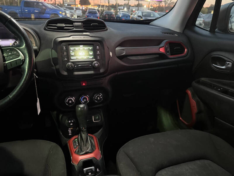 2015 Jeep Renegade Trailhawk