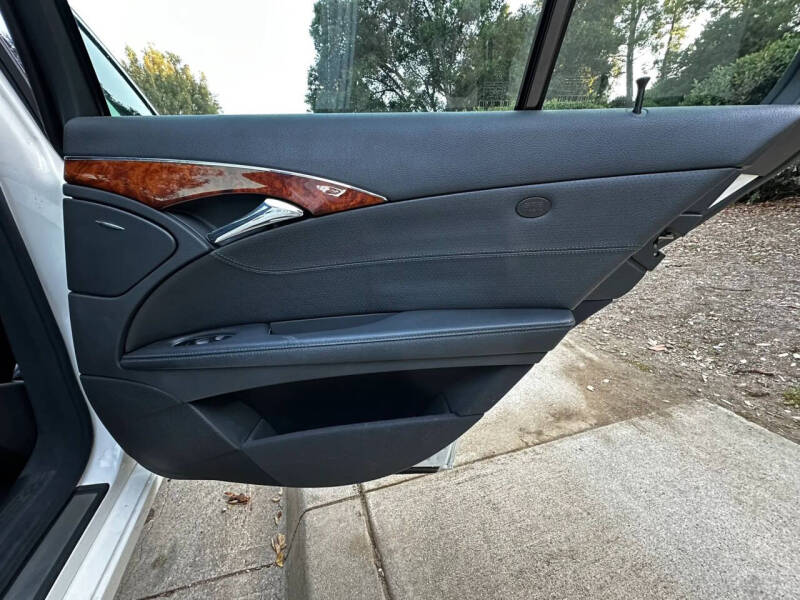 2005 Mercedes-Benz E-Class E 320