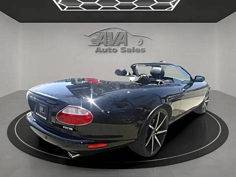2004 Jaguar XKR