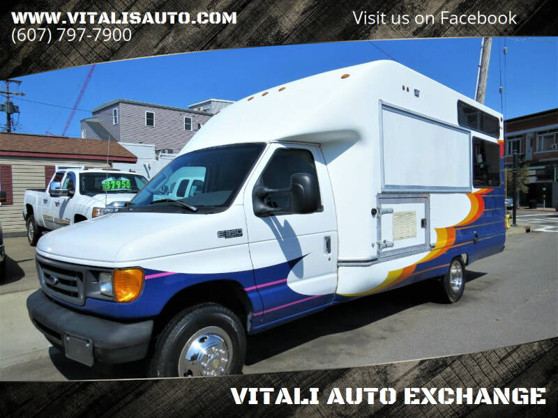 2003 Ford E-Series for sale at VITALI AUTO EXCHANGE in Johnson City NY