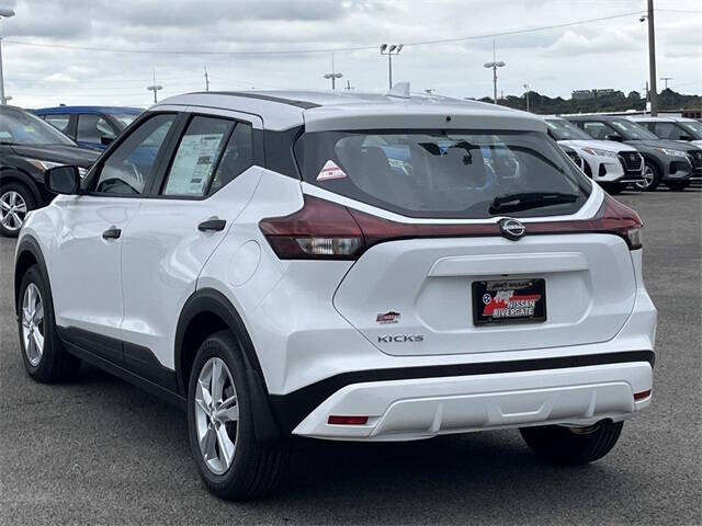 2025 Nissan Kicks Play S