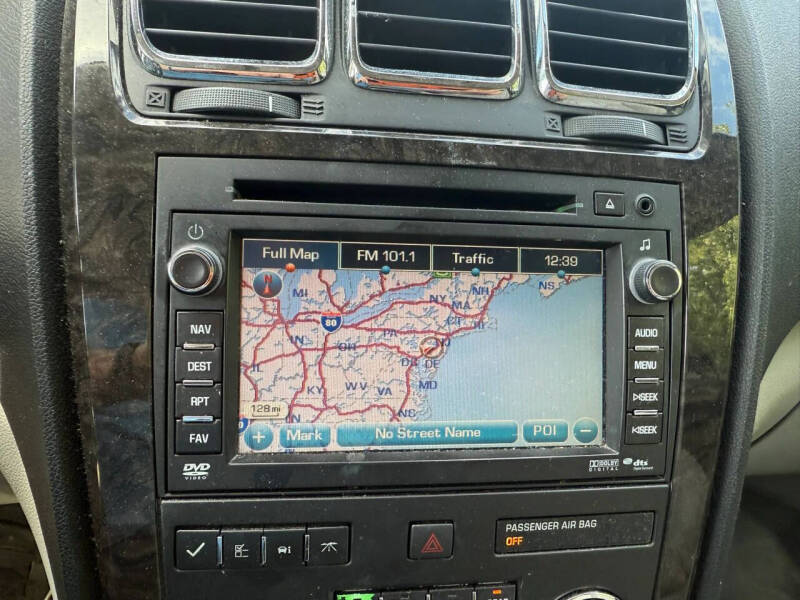 2011 GMC Acadia Denali