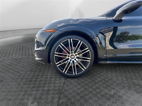2013 Porsche Cayenne GTS