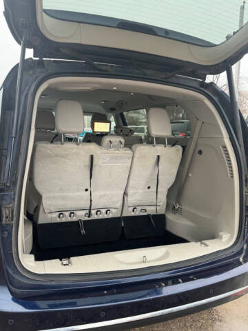 2017 Chrysler Pacifica Touring-L Plus