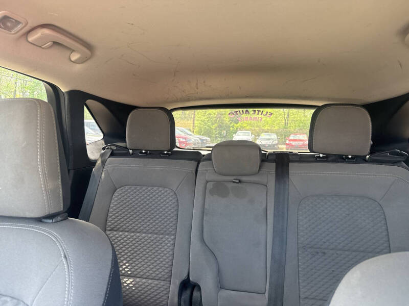 2020 Ford Escape SE