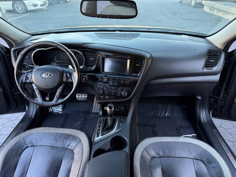 2011 Kia Optima SX Turbo