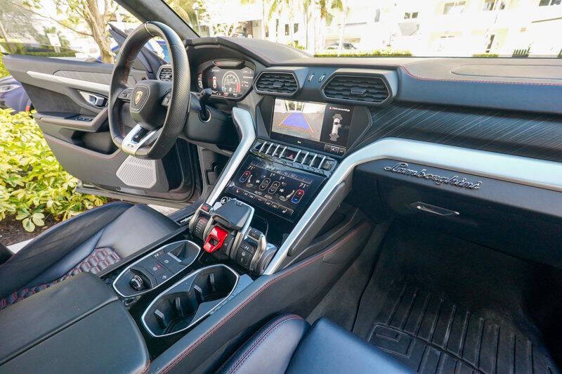 2019 Lamborghini Urus