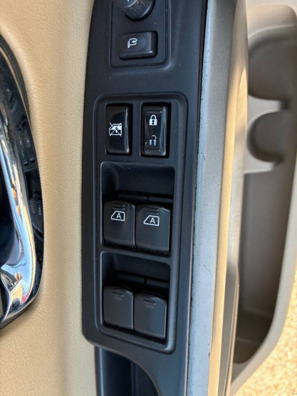 2015 Nissan Armada Platinum