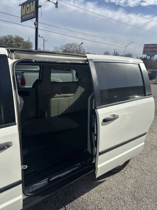 2011 Dodge Grand Caravan C/V