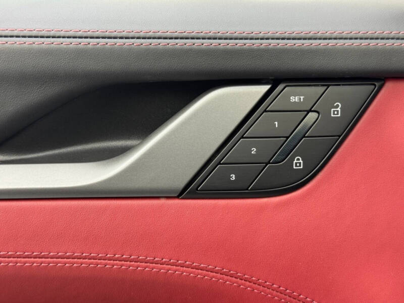 2025 Porsche 911 Carrera