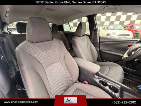 2016 Toyota Prius Two