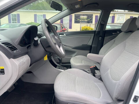 2017 Hyundai Accent SE