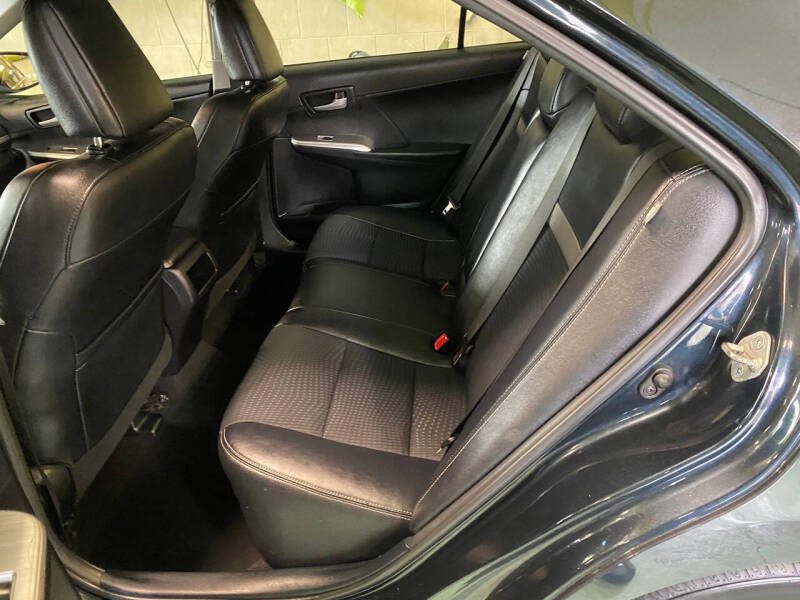 2014 Toyota Camry SE