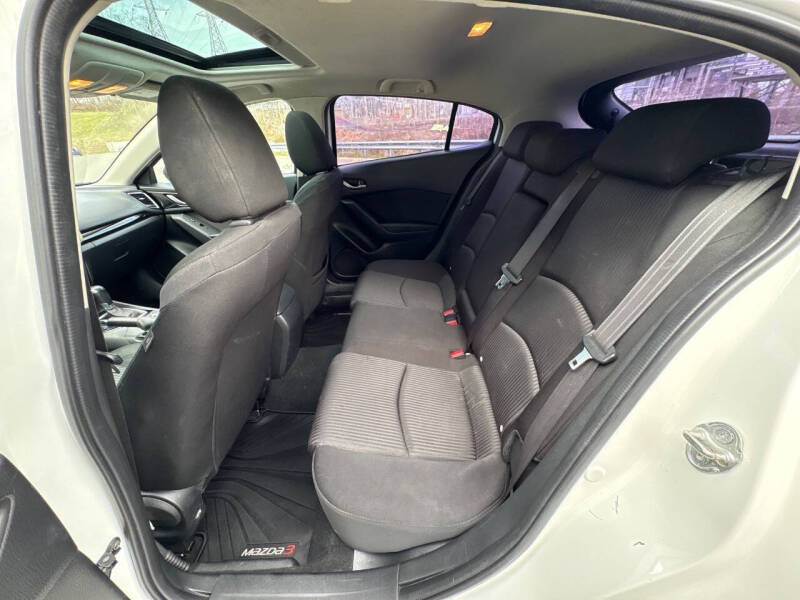 2016 Mazda MAZDA3 i Touring