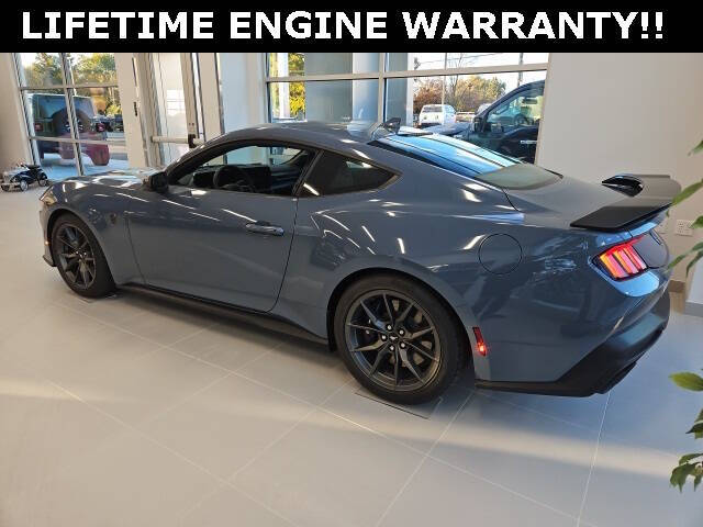 2025 Ford Mustang Dark Horse