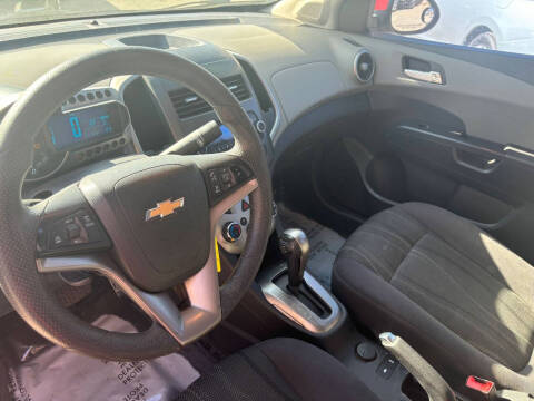 2015 Chevrolet Sonic LT Auto