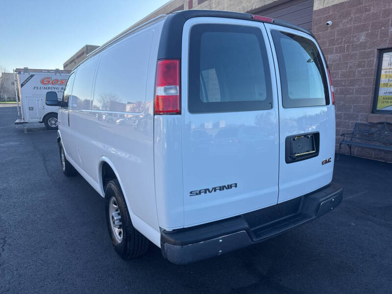 2024 GMC Savana 2500