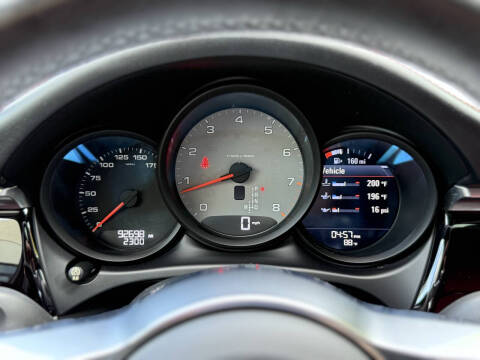 2020 Porsche Macan S