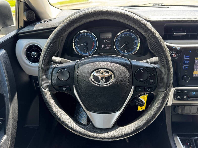 2017 Toyota Corolla LE