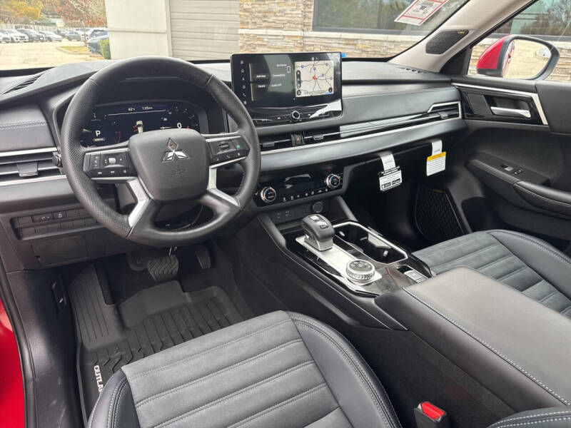 2026 Mitsubishi Outlander SE