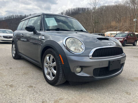 2010 MINI Cooper Clubman for sale at LEE'S USED CARS INC Morehead in Morehead KY