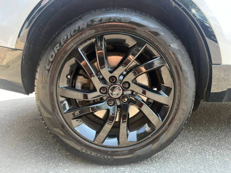 2020 Land Rover Discovery Landmark Edition