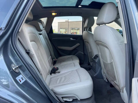 2012 Audi Q5 2.0T quattro Premium Plus