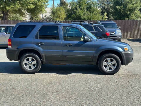2005 Ford Escape XLT