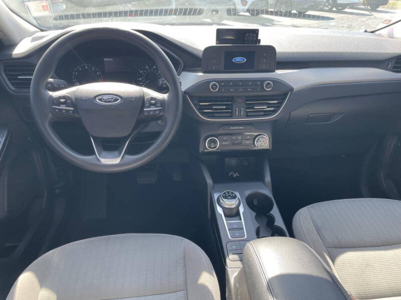 2022 Ford Escape S
