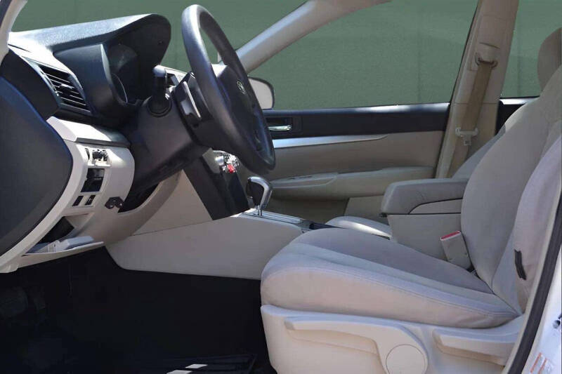 2013 Subaru Outback 2.5i
