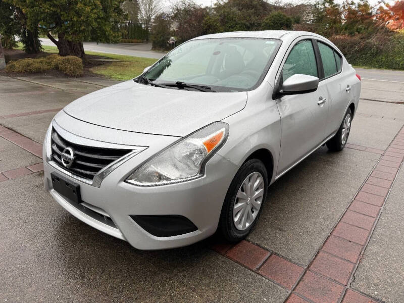 2018 Nissan Versa SV