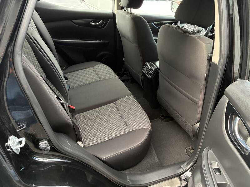 2017 Nissan Rogue Sport SV