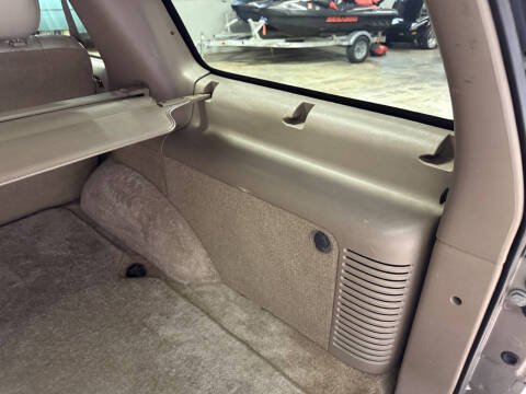 2000 Cadillac Escalade