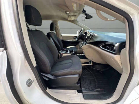 2018 Chrysler Pacifica Touring Plus