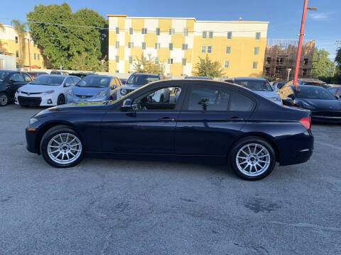 2014 BMW 3 Series 320i