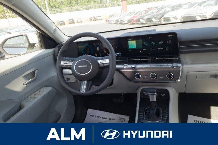 2027 Hyundai Kona SE