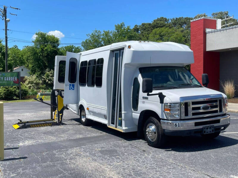 2014 Ford E-Series E-450 SD