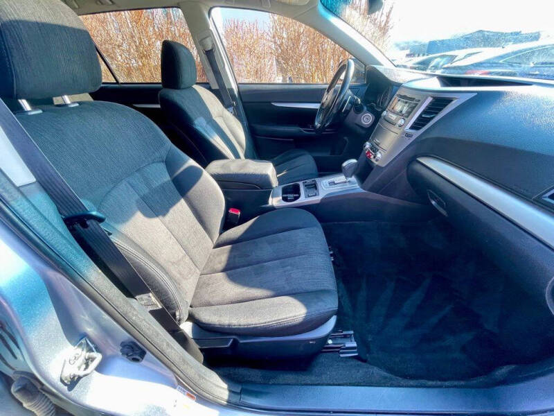 2013 Subaru Outback 2.5i Premium