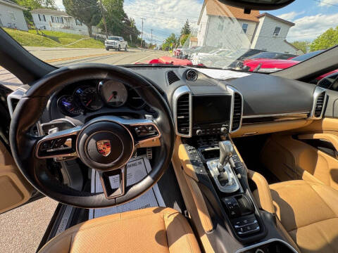 2017 Porsche Cayenne S