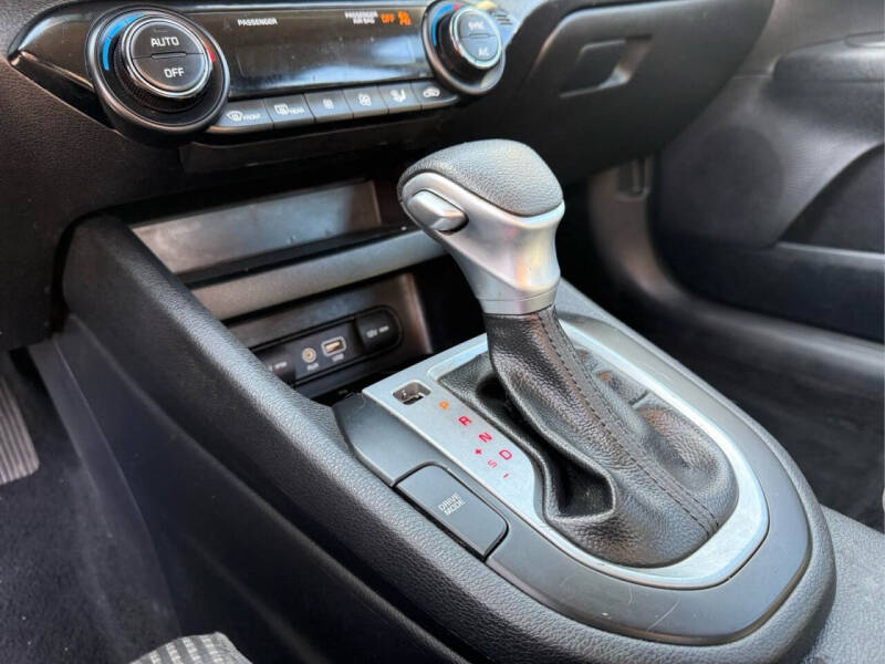 2019 Kia Forte FE