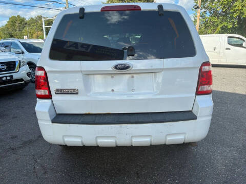 2009 Ford Escape XLS