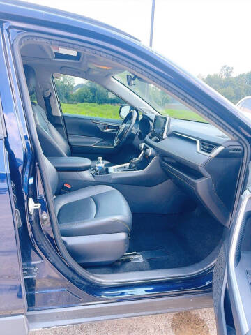 2019 Toyota RAV4 XLE Premium